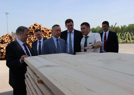 Полпред президента Александр Беглов оценил вклад «СОЮЗ-Центр» в экономику страны Полпред президента Александр Беглов оценил вклад «СОЮЗ-Центр» в экономику страны
